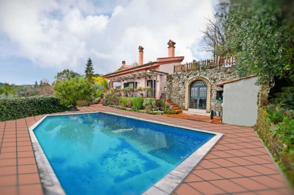 casa indipendente in vendita a Grottaferrata