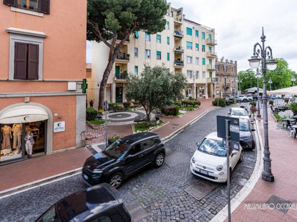 negozio in vendita a Grottaferrata