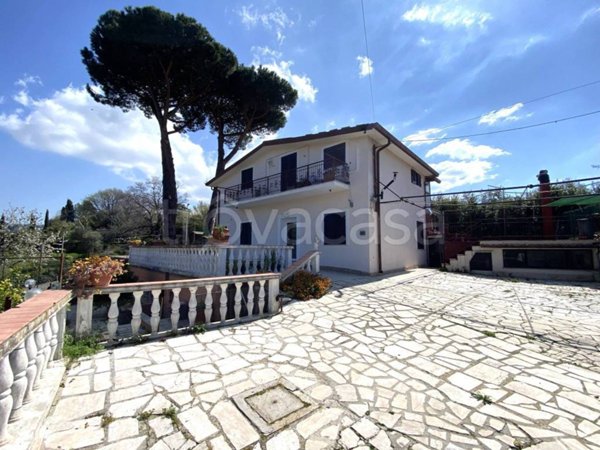 casa indipendente in vendita a Grottaferrata