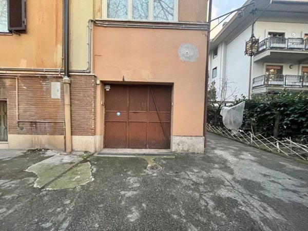locale di sgombero in vendita a Grottaferrata