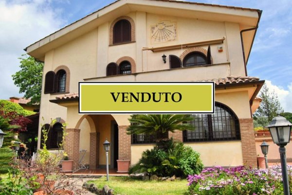 casa indipendente in vendita a Grottaferrata