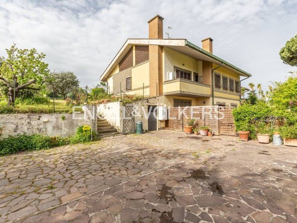 casa indipendente in vendita a Grottaferrata