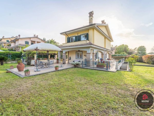 casa indipendente in vendita a Grottaferrata