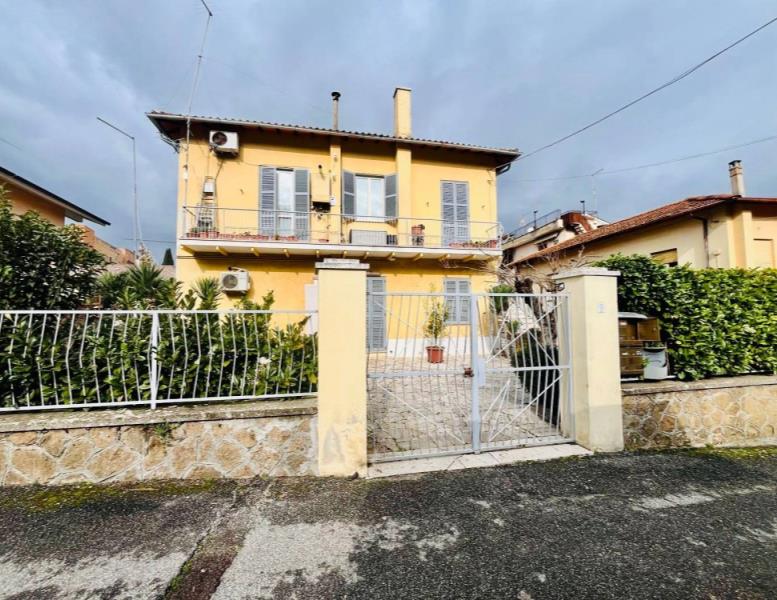 appartamento in vendita a Grottaferrata