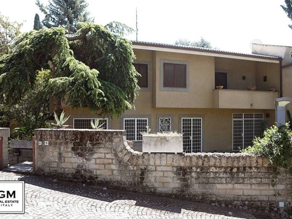 casa indipendente in vendita a Grottaferrata