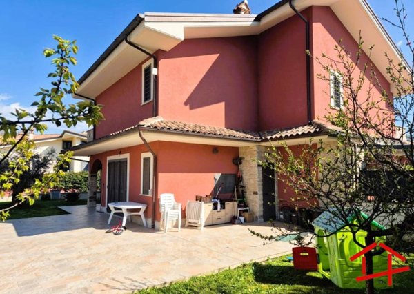 casa indipendente in vendita a Grottaferrata