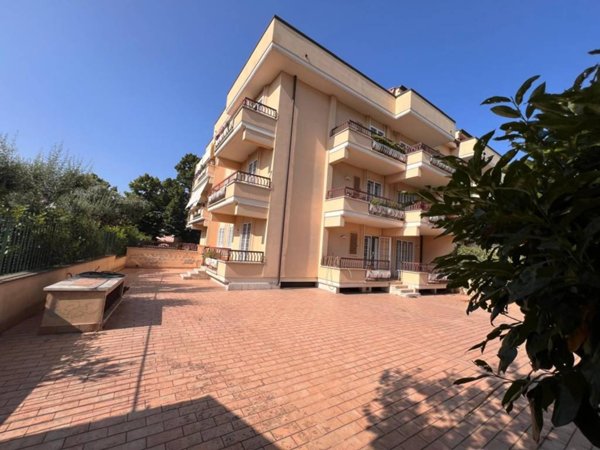 appartamento in vendita a Grottaferrata