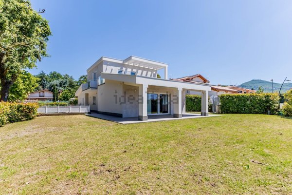 casa indipendente in vendita a Grottaferrata