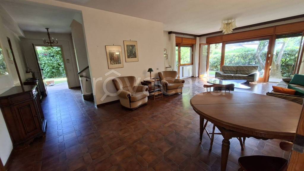 casa indipendente in vendita a Grottaferrata