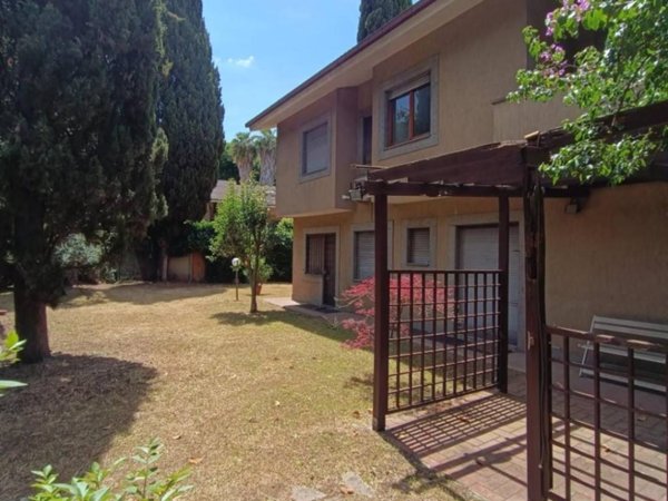 casa indipendente in vendita a Grottaferrata
