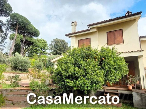 casa indipendente in vendita a Grottaferrata