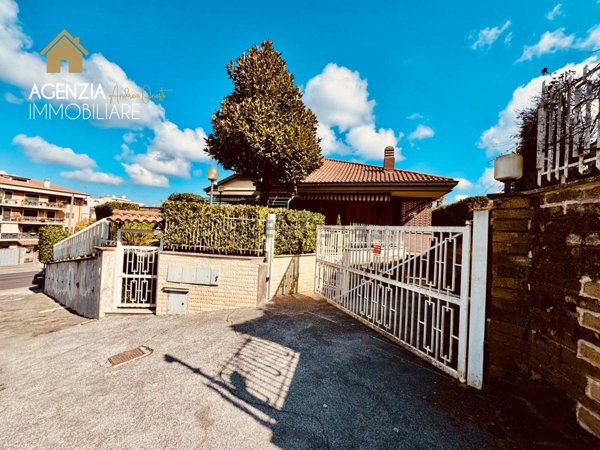 casa indipendente in vendita a Grottaferrata