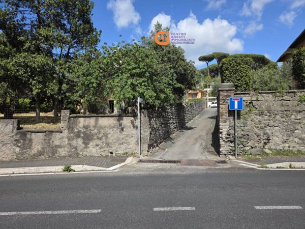 casa indipendente in vendita a Grottaferrata