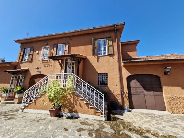 casa indipendente in vendita a Grottaferrata