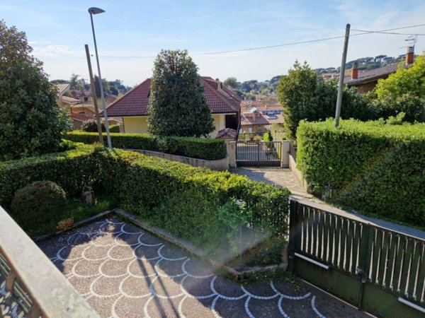 casa indipendente in vendita a Grottaferrata