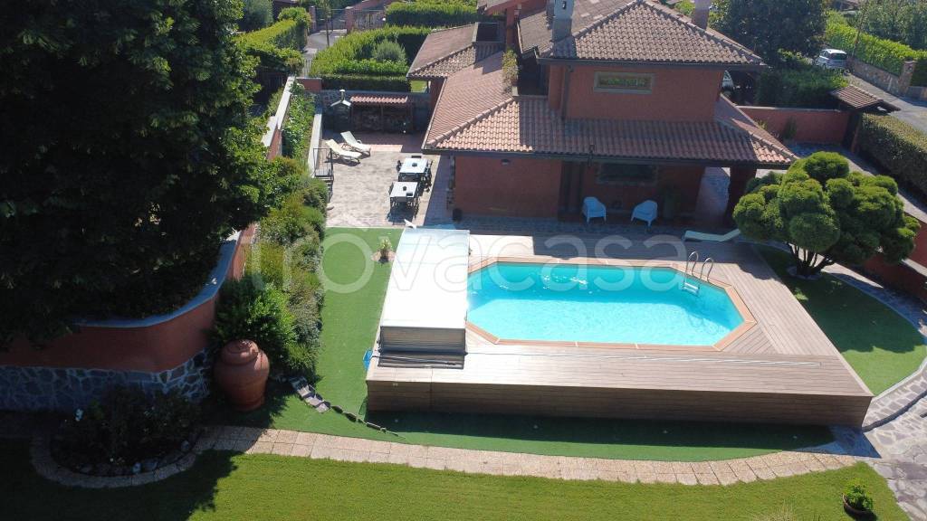casa indipendente in vendita a Grottaferrata
