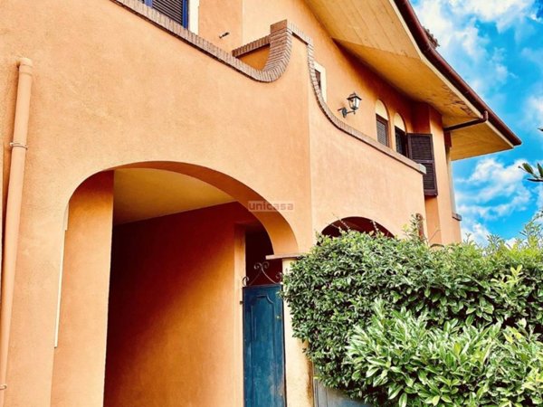 casa indipendente in vendita a Grottaferrata