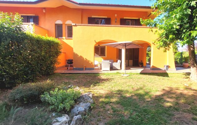 casa indipendente in vendita a Grottaferrata