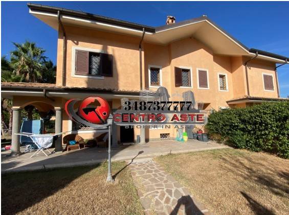 casa indipendente in vendita a Grottaferrata