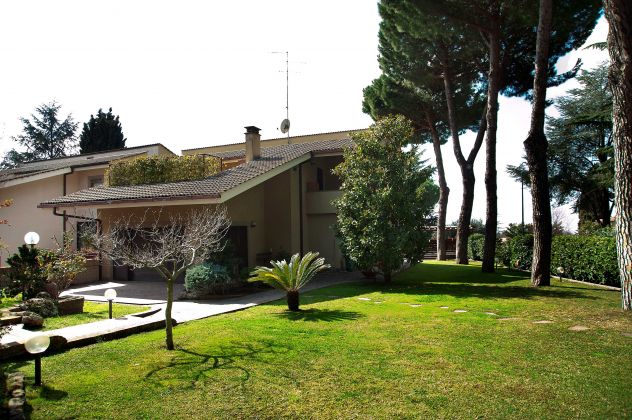 casa indipendente in vendita a Grottaferrata