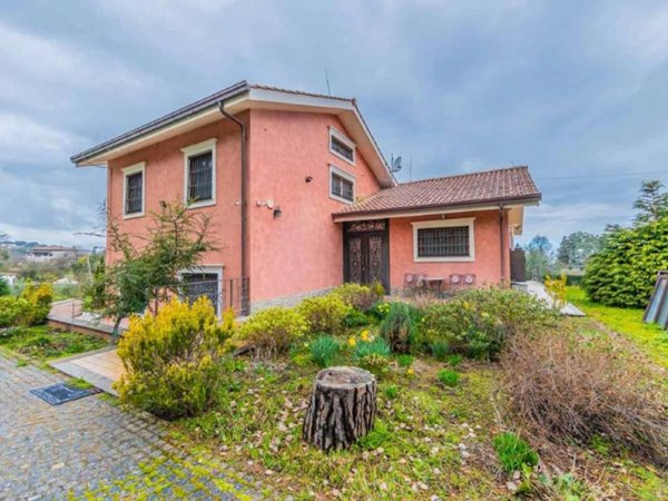 casa indipendente in vendita a Grottaferrata