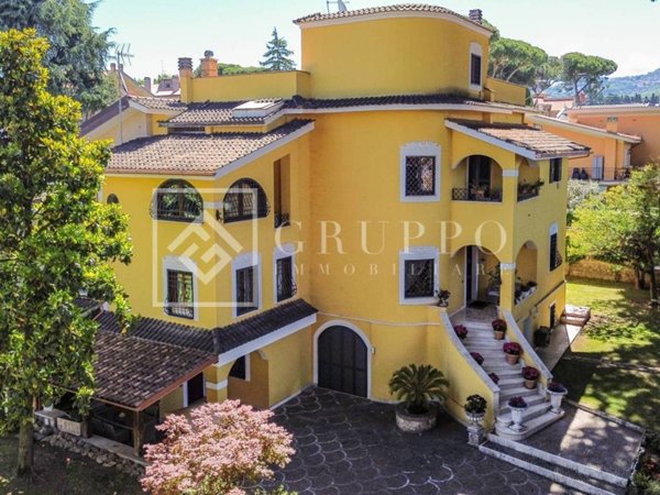 casa indipendente in vendita a Grottaferrata