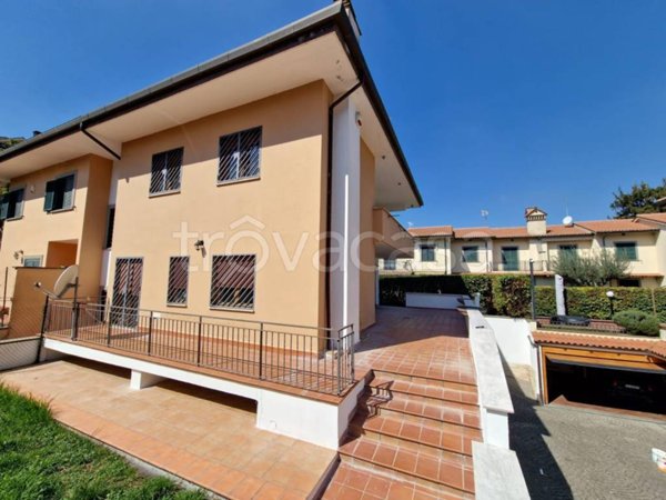 casa indipendente in vendita a Grottaferrata