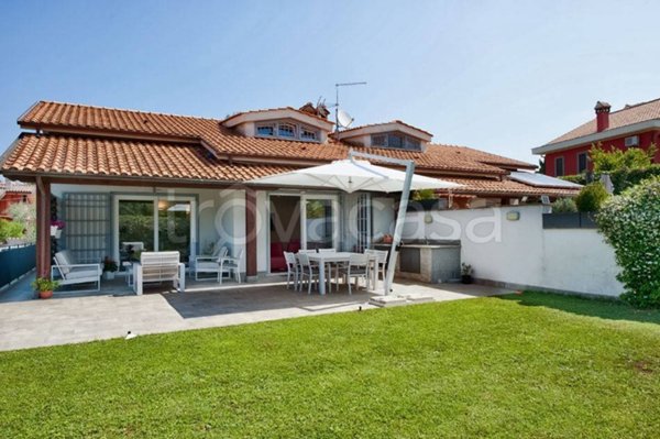 casa indipendente in vendita a Grottaferrata