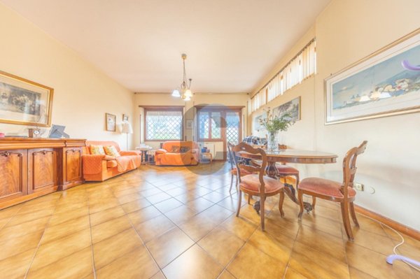 casa indipendente in vendita a Grottaferrata