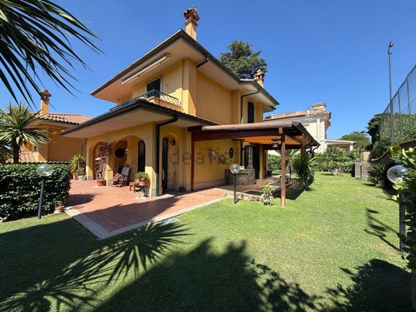 casa indipendente in vendita a Grottaferrata