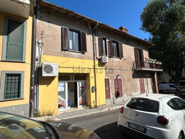 locale commerciale in vendita a Grottaferrata