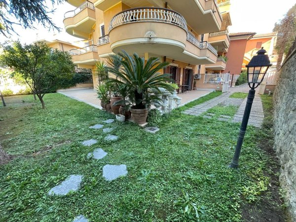 appartamento in vendita a Grottaferrata