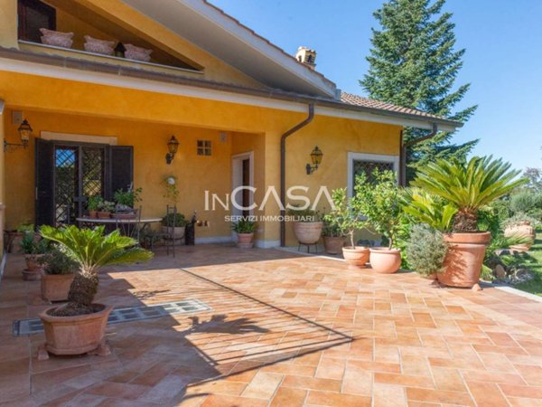 casa indipendente in vendita a Grottaferrata