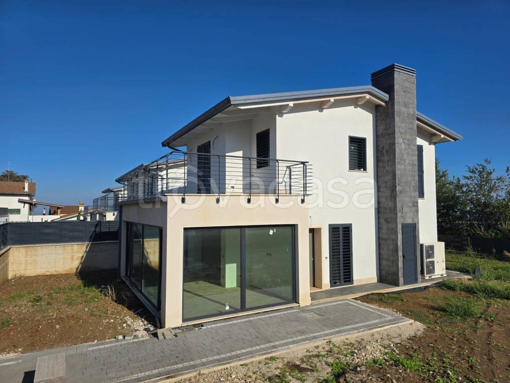 casa indipendente in vendita a Grottaferrata