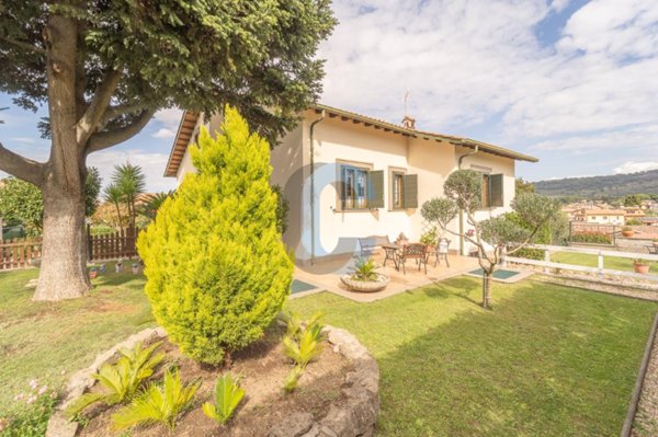 casa indipendente in vendita a Grottaferrata