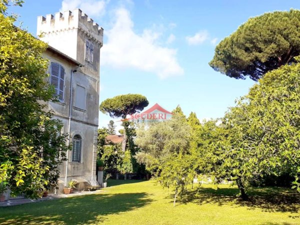 casa indipendente in vendita a Grottaferrata in zona Molara