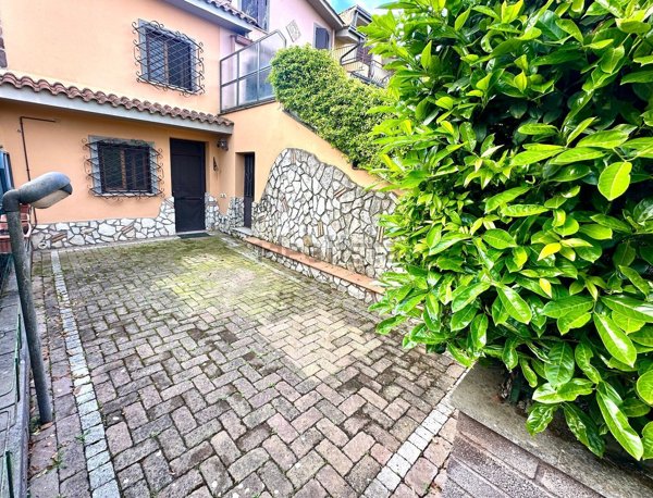 appartamento in vendita a Grottaferrata