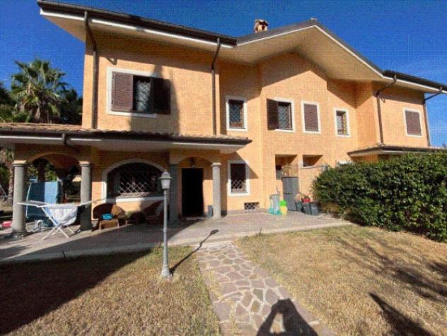 casa indipendente in vendita a Grottaferrata
