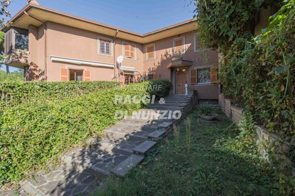 casa indipendente in vendita a Grottaferrata
