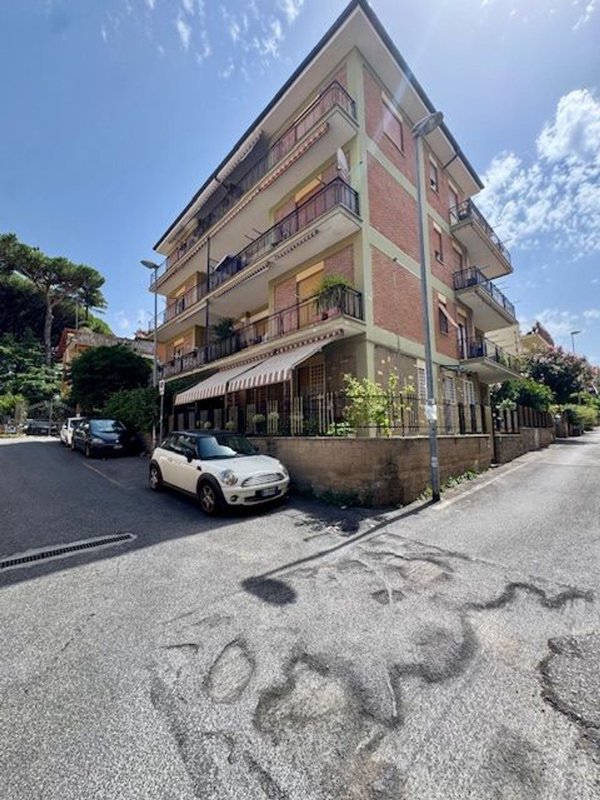 appartamento in vendita a Grottaferrata
