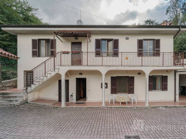 casa indipendente in vendita a Grottaferrata