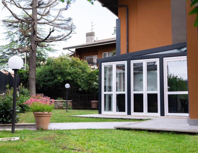 casa indipendente in vendita a Grottaferrata in zona Molara