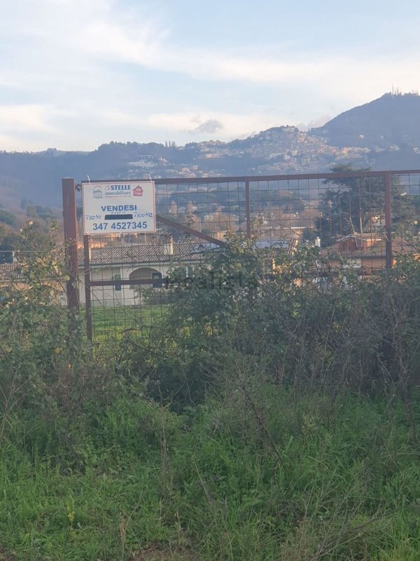 terreno edificabile in vendita a Grottaferrata