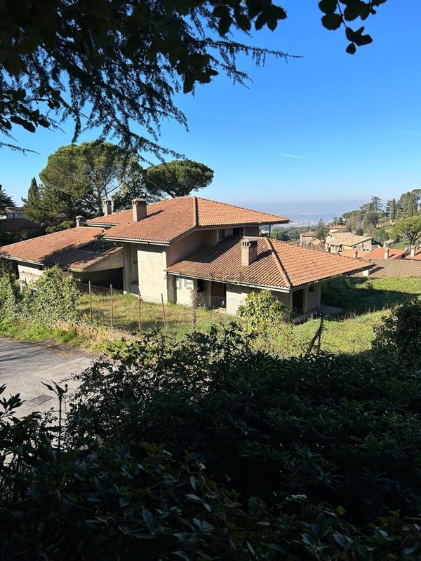 casa indipendente in vendita a Grottaferrata