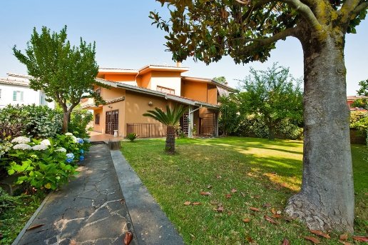 casa indipendente in vendita a Grottaferrata
