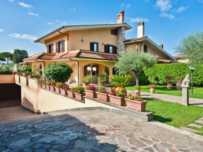 casa indipendente in vendita a Grottaferrata