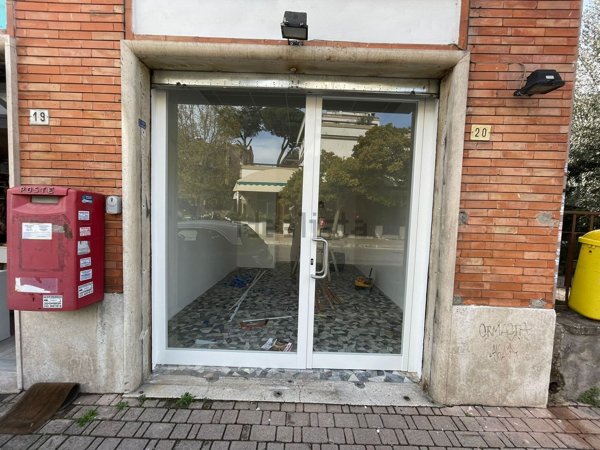 negozio in vendita a Grottaferrata