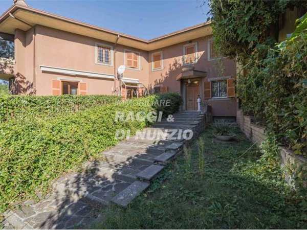 casa indipendente in vendita a Grottaferrata