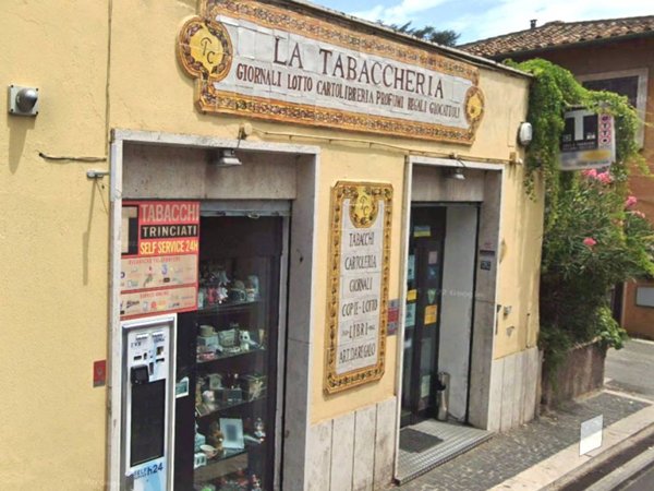 negozio in vendita a Grottaferrata