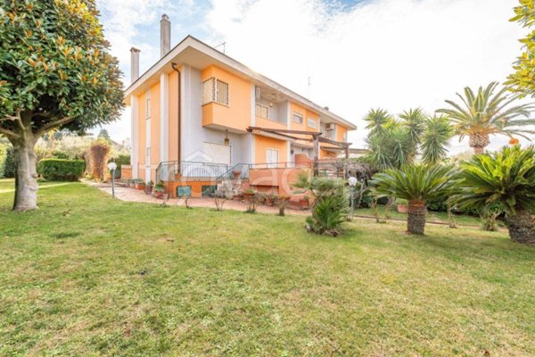 casa indipendente in vendita a Grottaferrata